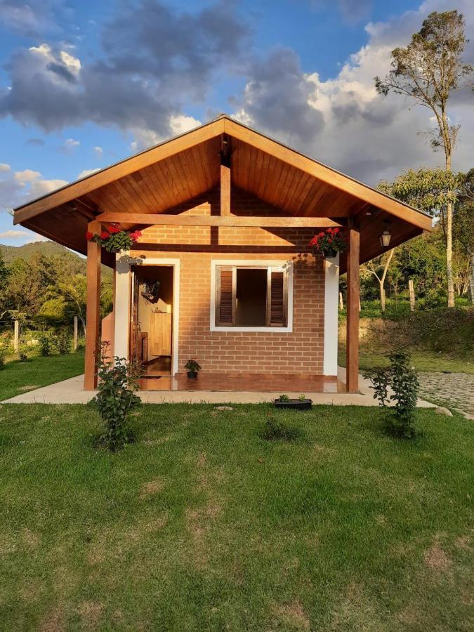 Encanto Das Rosas Santo Antônio do Pinhal Extérieur photo