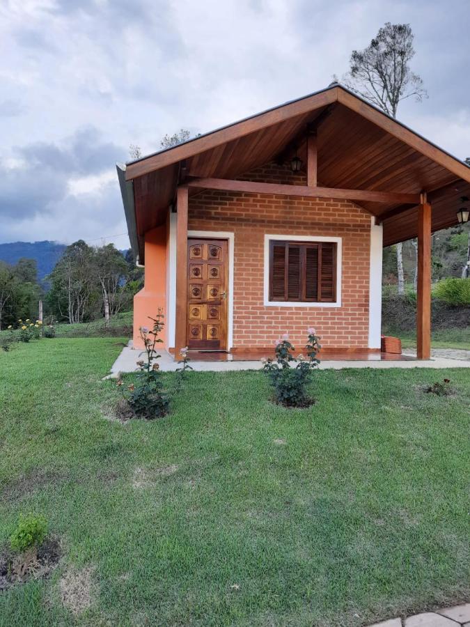 Encanto Das Rosas Santo Antônio do Pinhal Extérieur photo